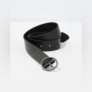 American Eagle black Oval Leather belt NWT